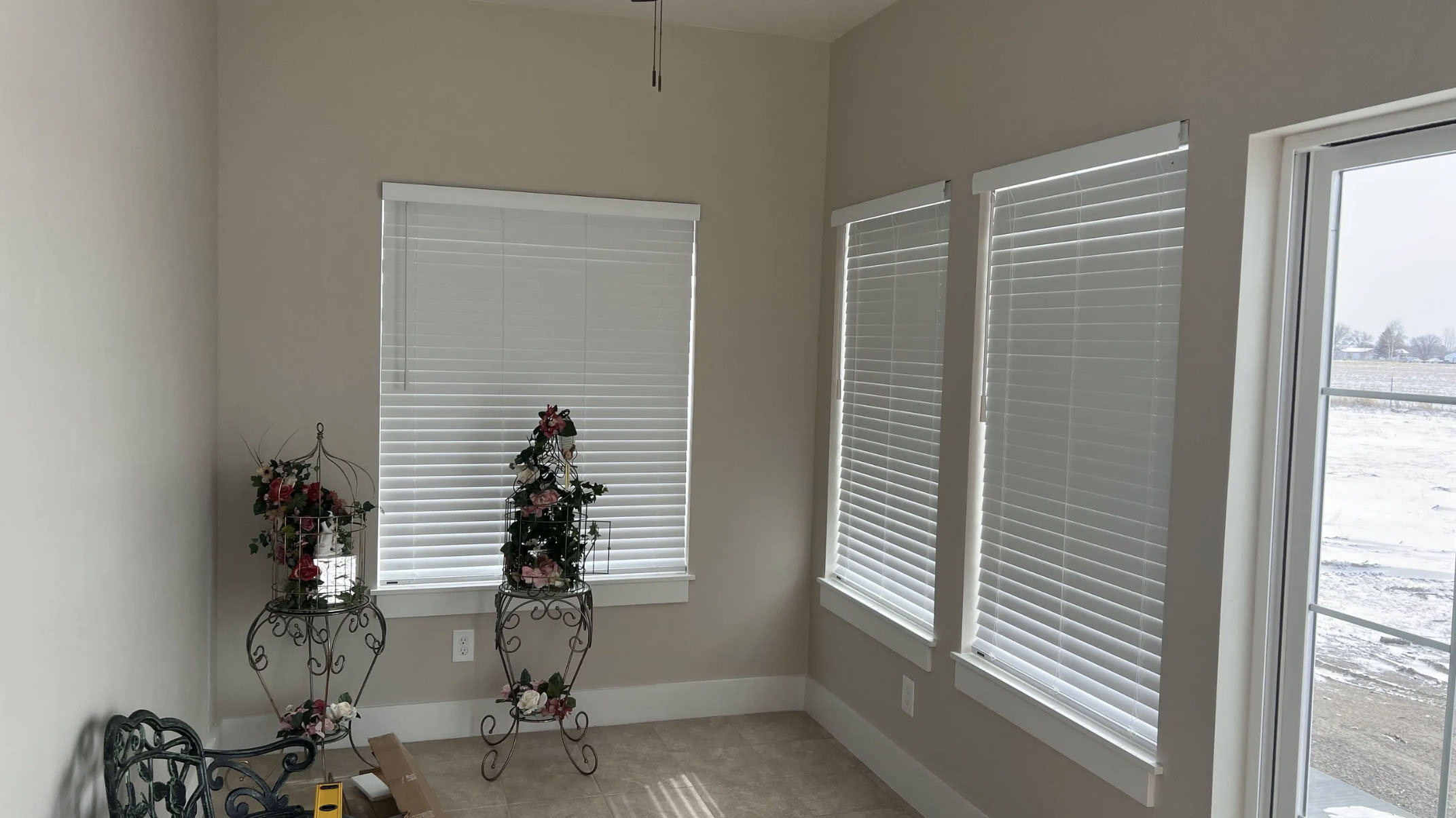clean blinds in an entry way of a home after installation